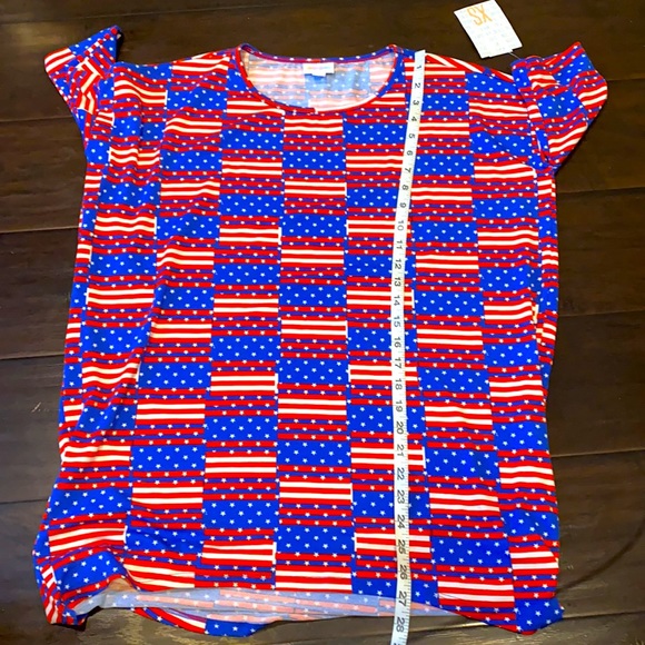 LuLaRoe Irma Top hi low XS NWT patriotic print - Picture 7 of 7